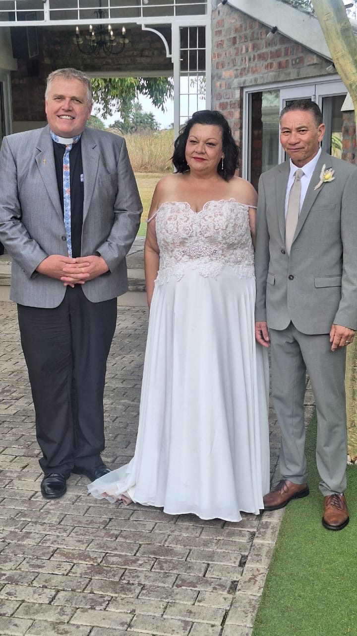 Wedding ceremony by Dr. Gerrit Rademeyer in Jan Kempdorp