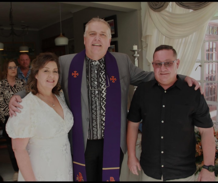 Wedding ceremony by Dr. Gerrit Rademeyer in Jan Kempdorp