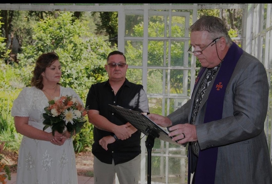 Wedding ceremony by Dr. Gerrit Rademeyer in Jan Kempdorp